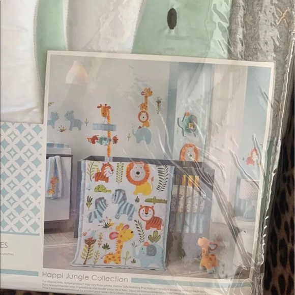 New Lambs and Ivy Nursery Jungle Set - Picture 2 of 7